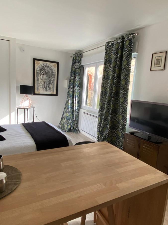Studio climatisé dans un ancien domaine viticole Montpellier Esterno foto