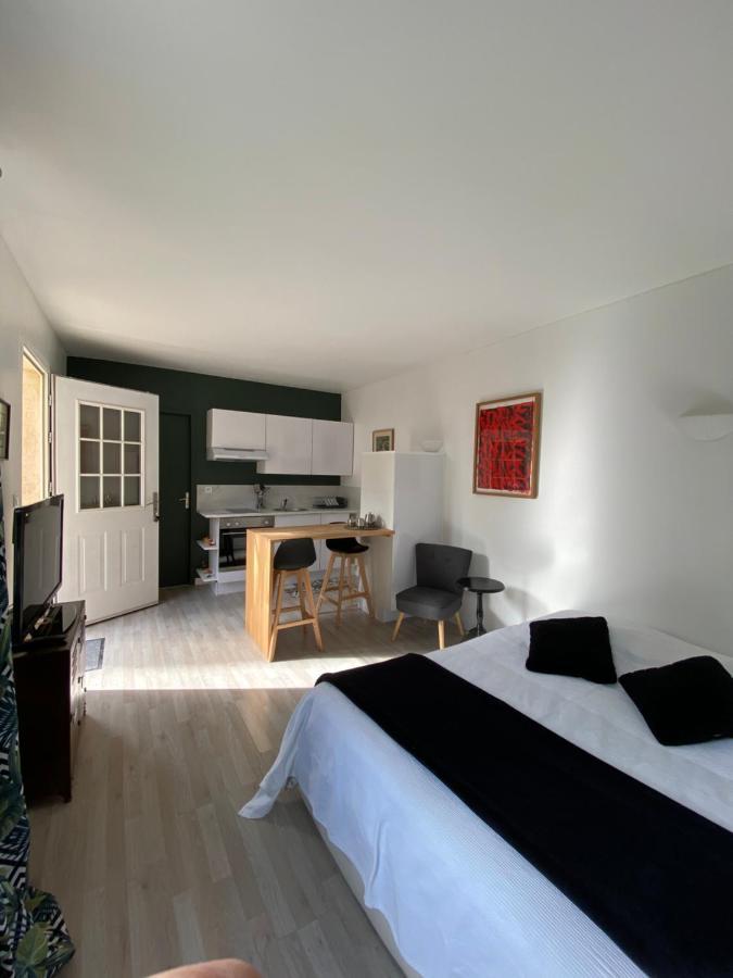 Studio climatisé dans un ancien domaine viticole Montpellier Esterno foto